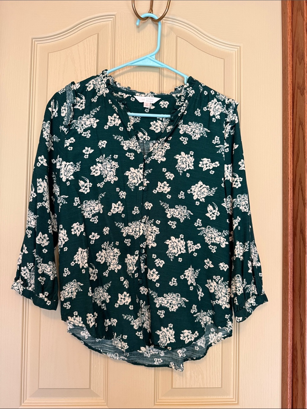LC Lauren Conrad Dark Green Floral Henley Blouse